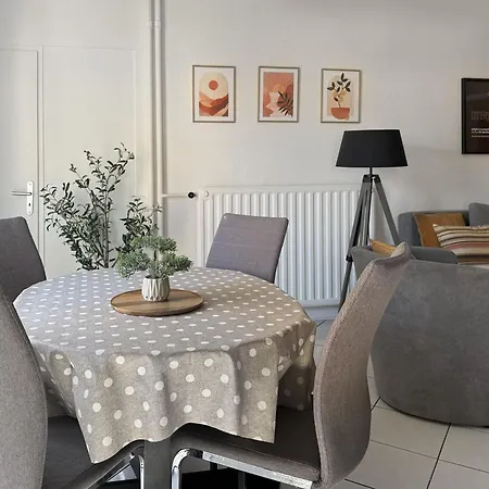 Lägenhet Chopin Au Coeur De Nancy